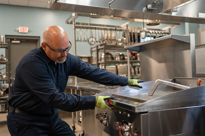 Commercial refrigeration service